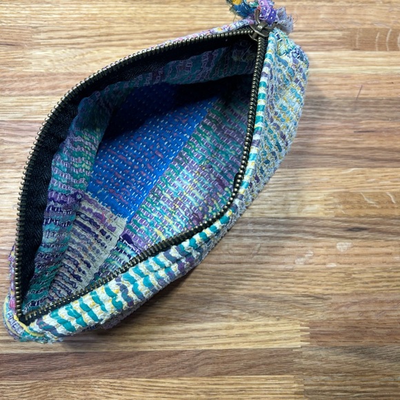 Multicolor Woven Cosmetic Pouch - Picture 4 of 5